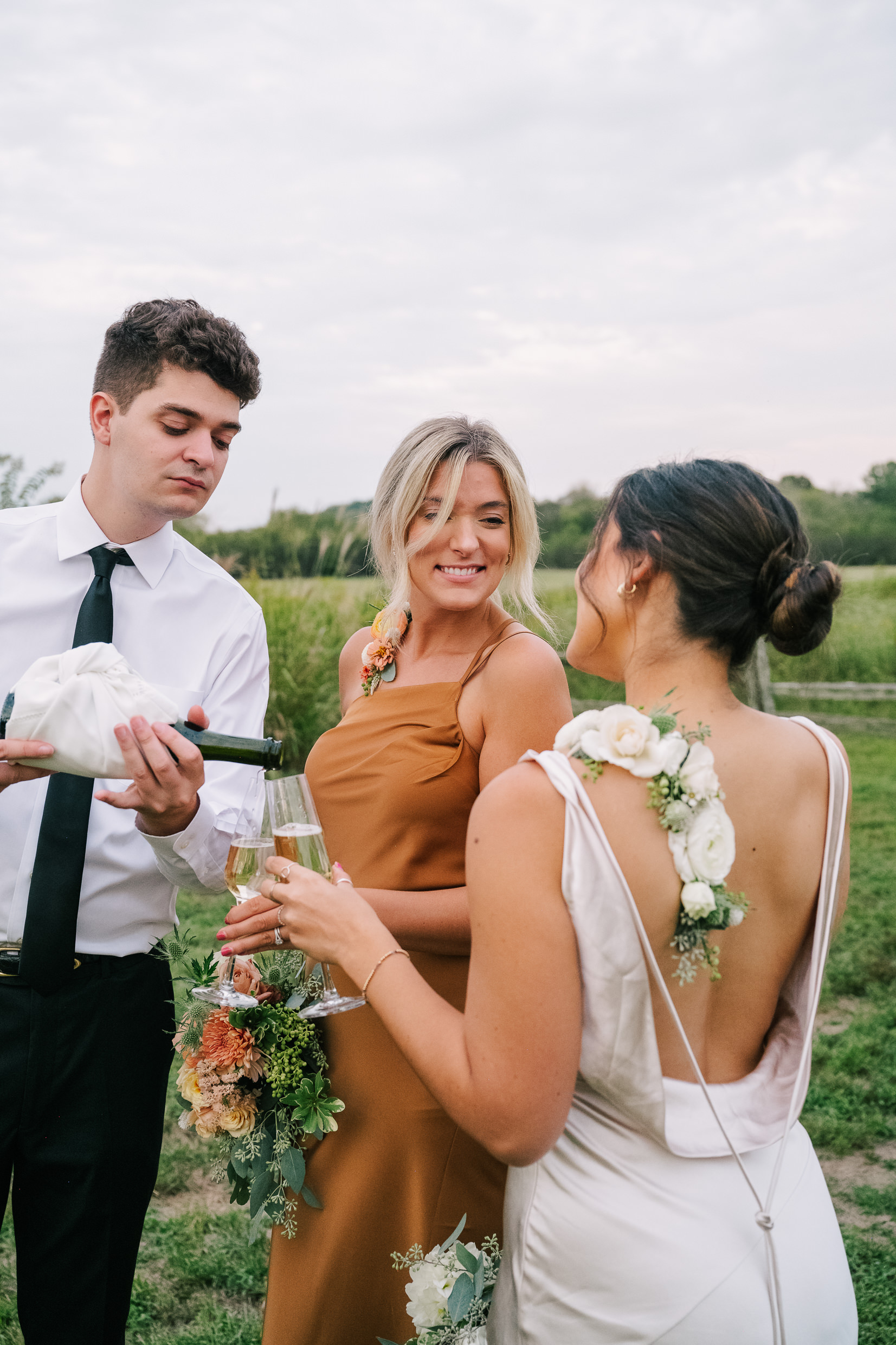 Laurel and Leaf's floral appliqué starts wedding floral trends for 2025.